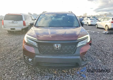 2019 Honda Passport Elite z USA, uszkodzony, nr VIN 5FNYF8H07KB008797